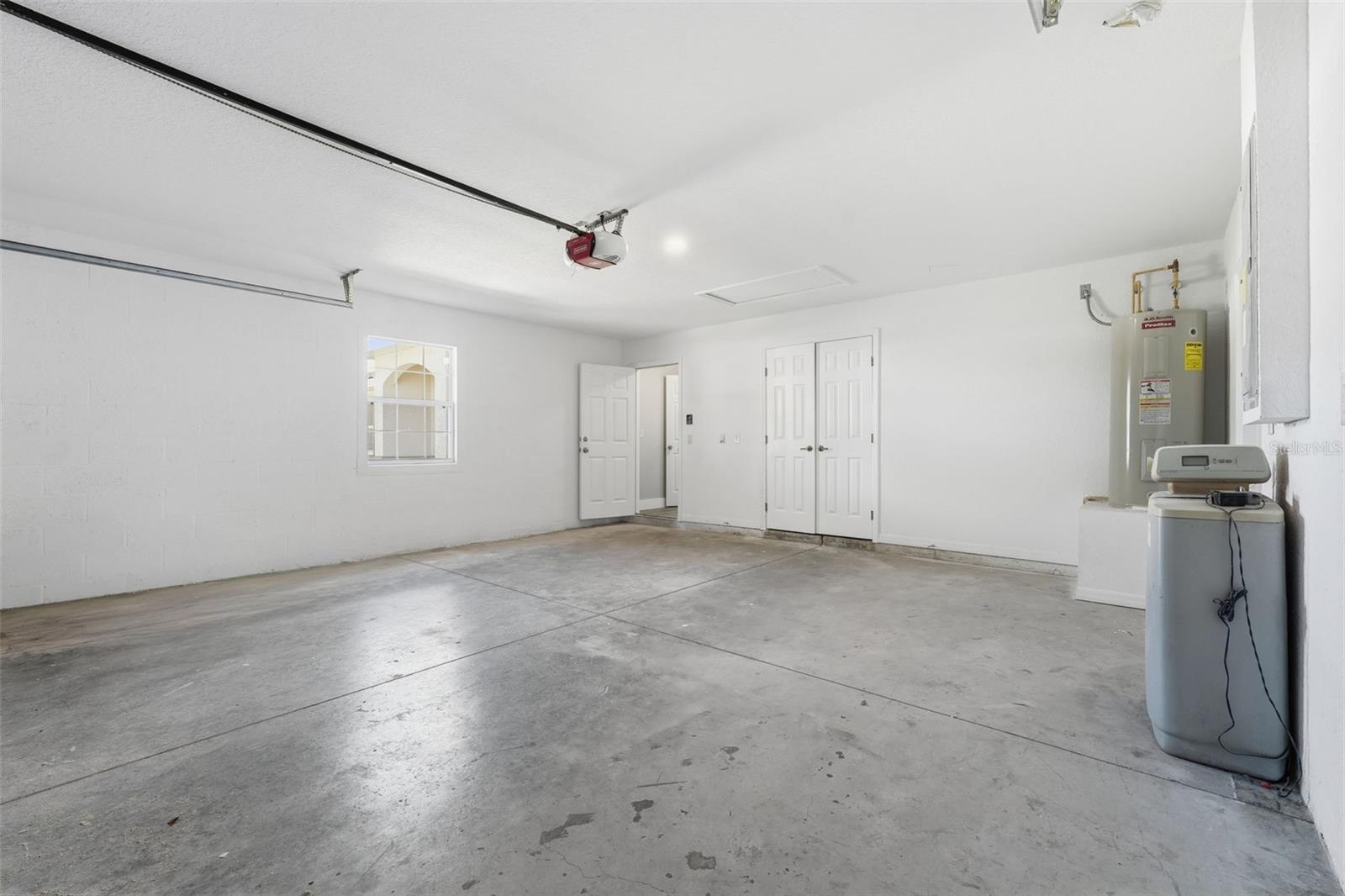 KINGSLAND COUNTRY ESTATE - Residential