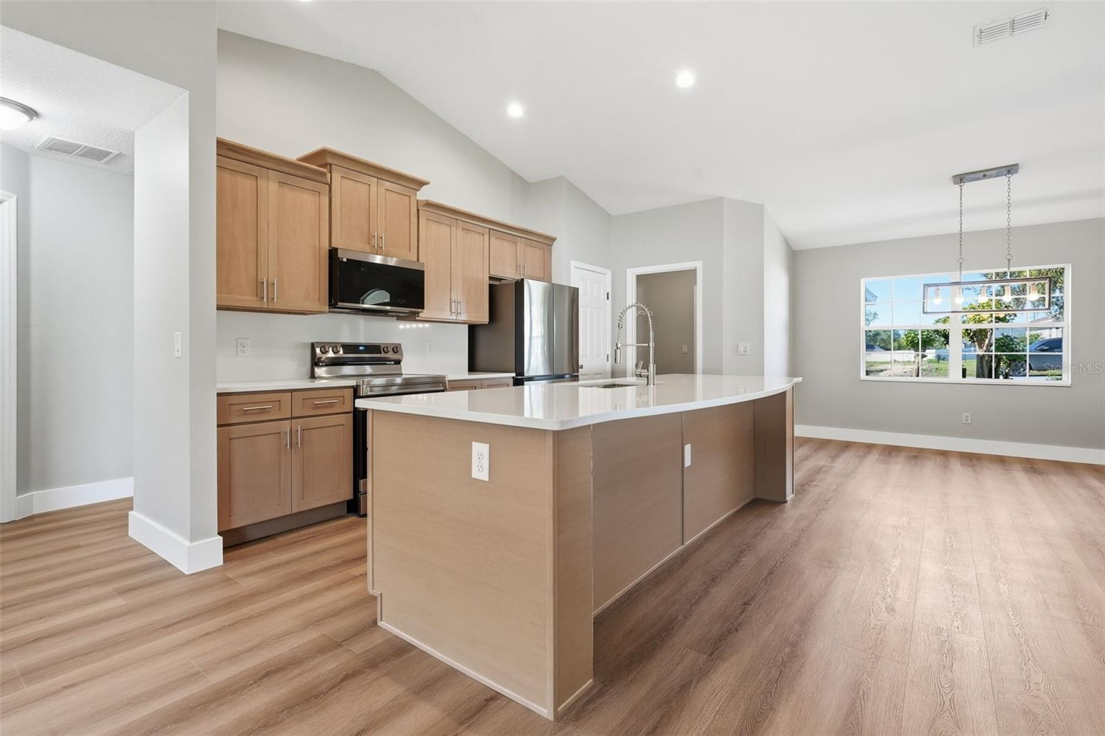 KINGSLAND COUNTRY ESTATE - Residential