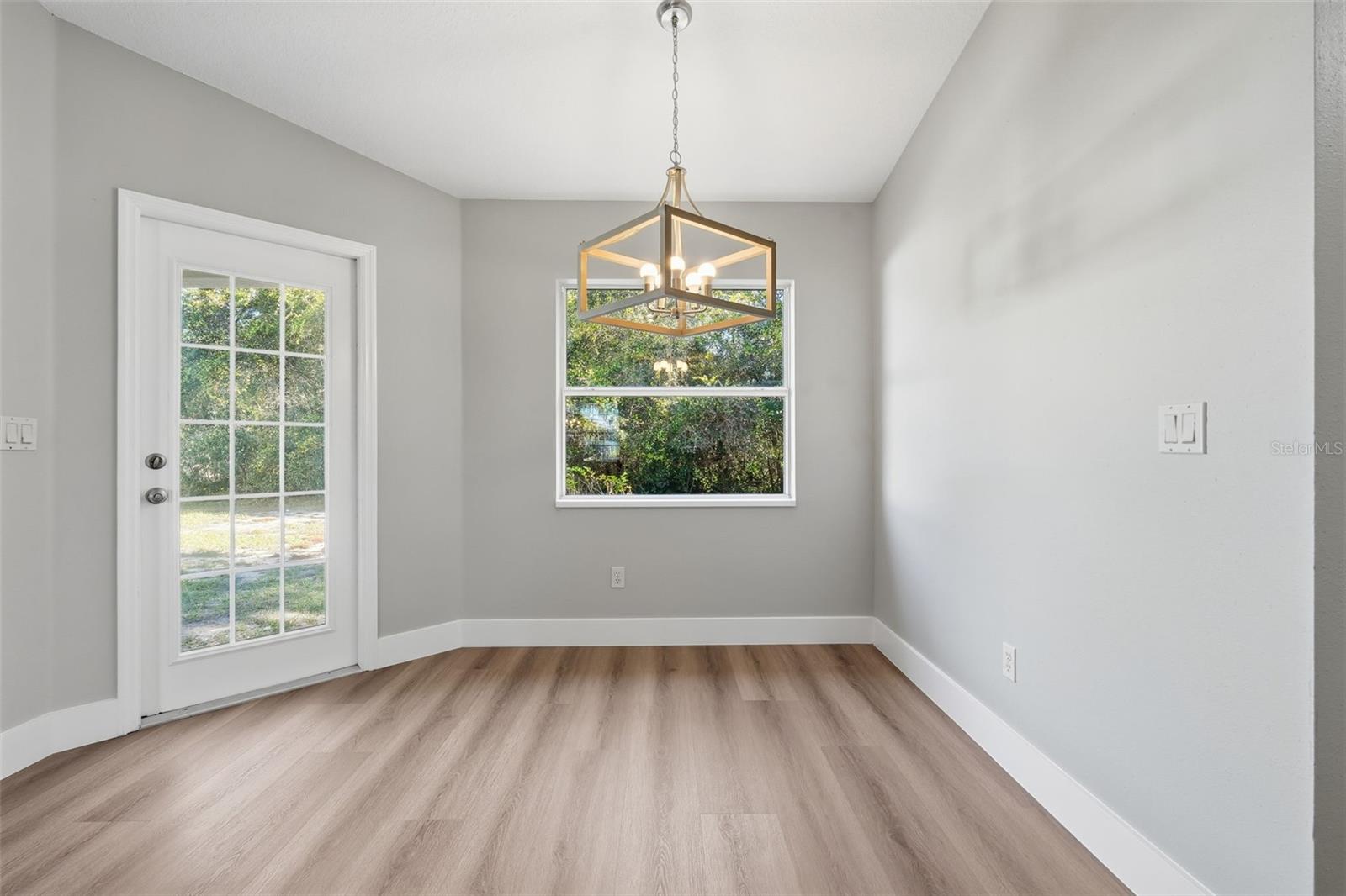 KINGSLAND COUNTRY ESTATE - Residential