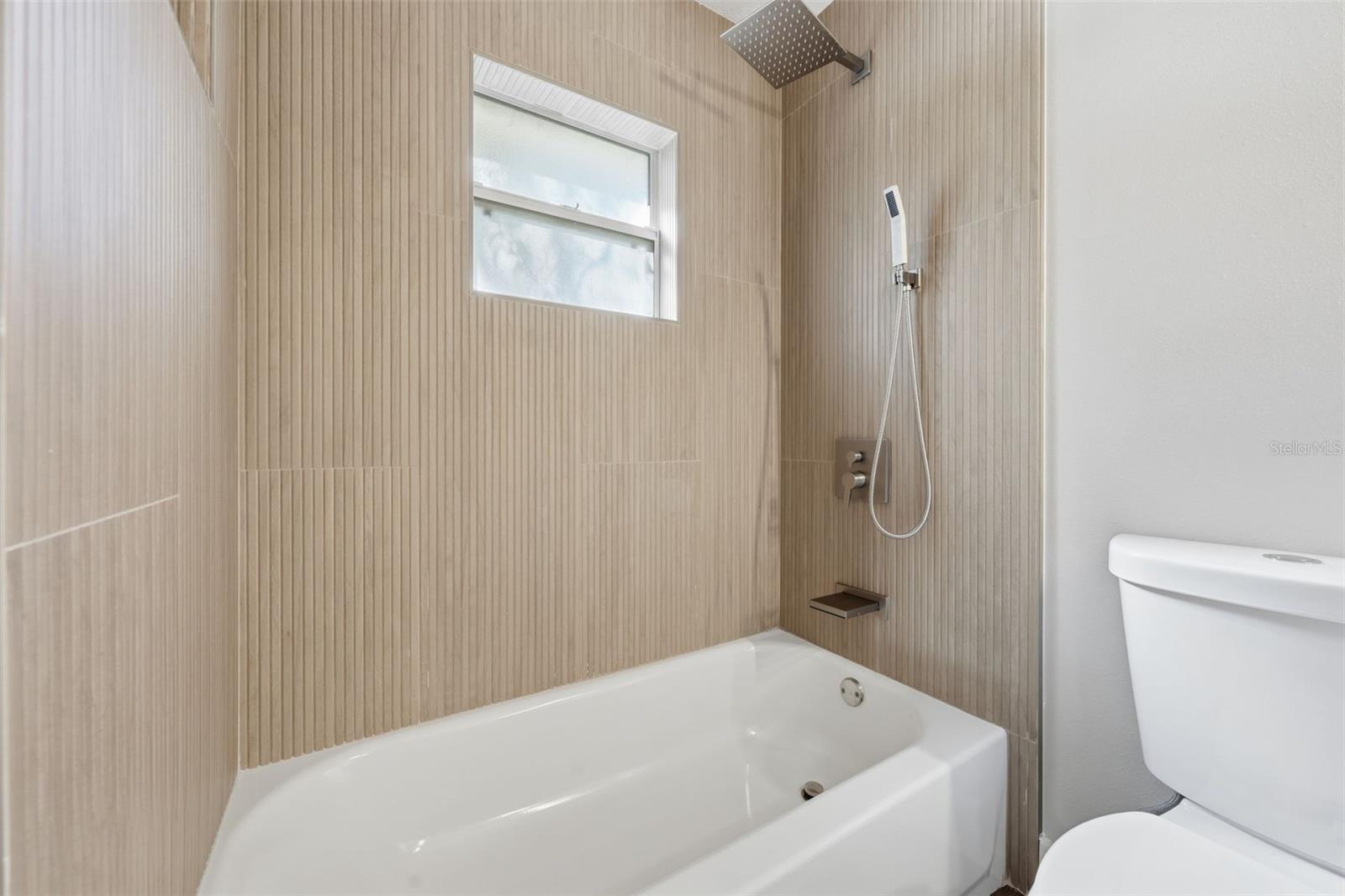 KINGSLAND COUNTRY ESTATE - Residential