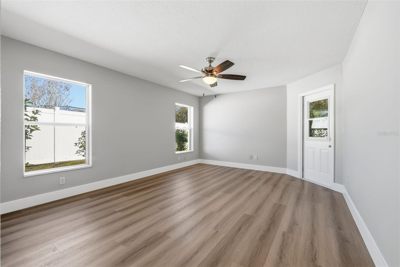 KINGSLAND COUNTRY ESTATE - Residential