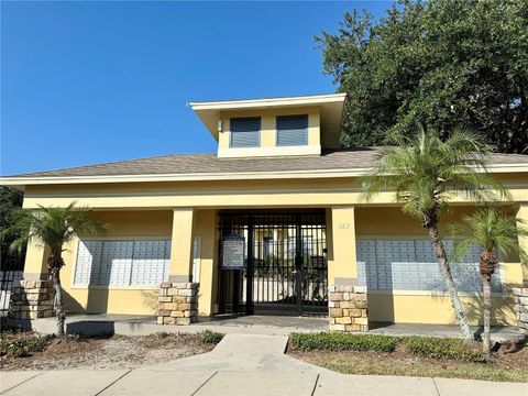 A home in VALRICO