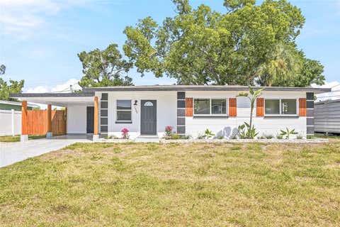 Photo of 1306 Dartmouth Drive, Bradenton, FL 34207 (MLS # TB8526183)