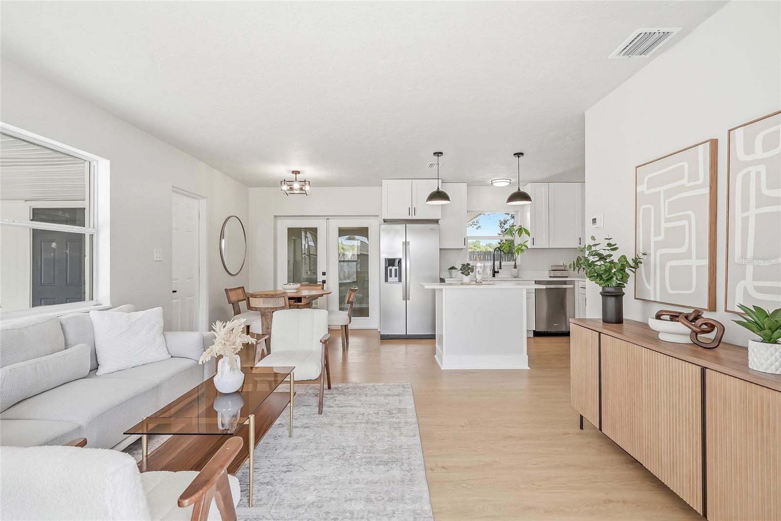 1306 DARTMOUTH DRIVE