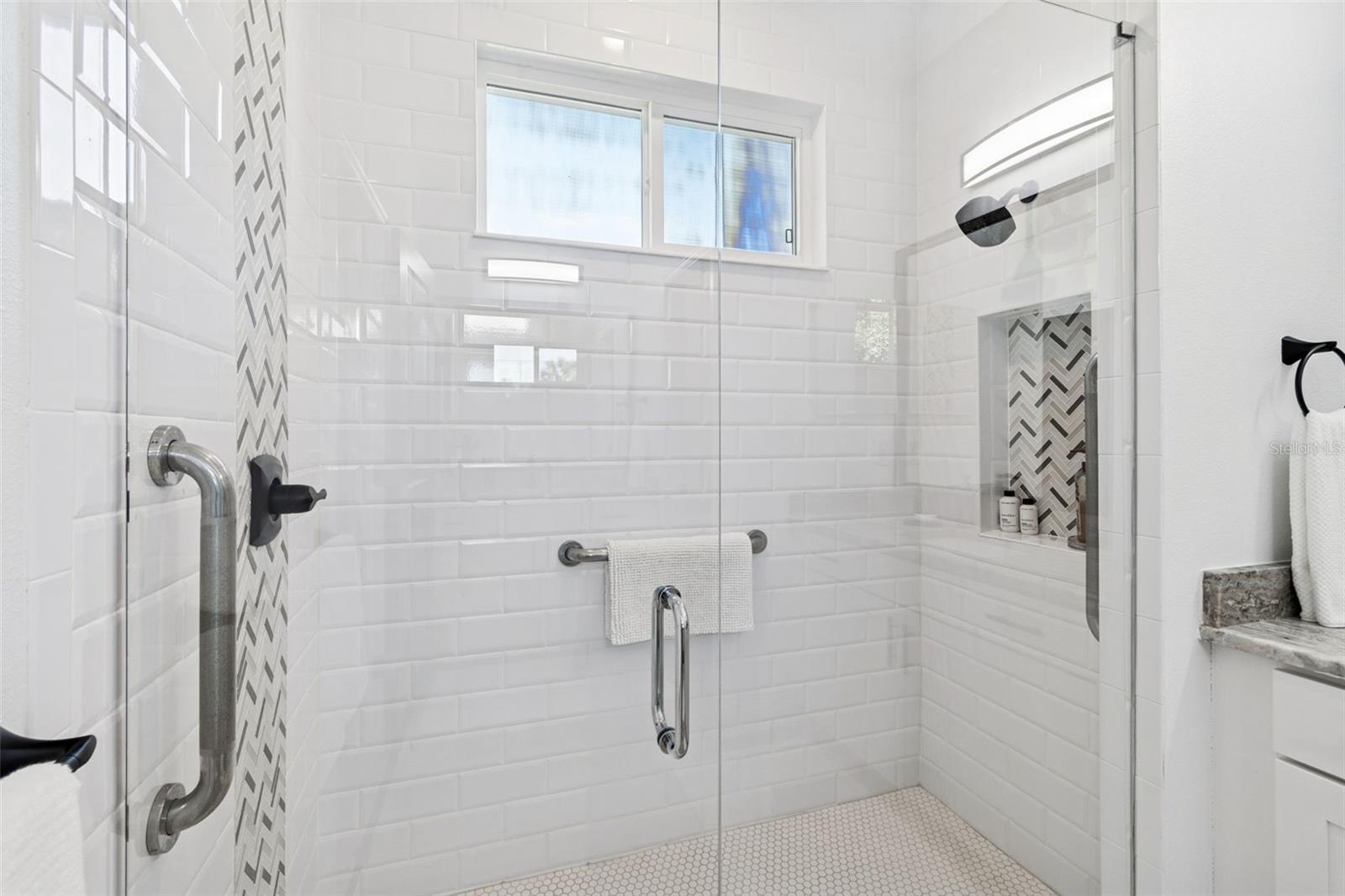 INTERBAY - Residential