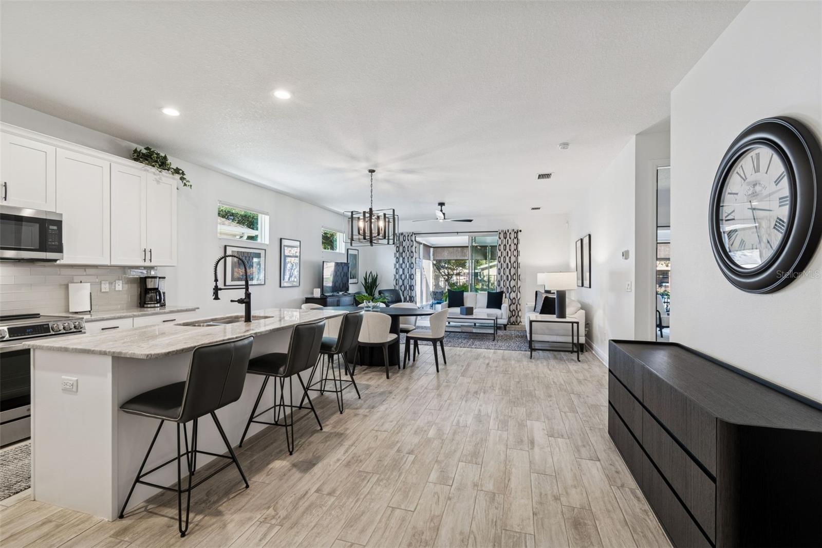 INTERBAY - Residential