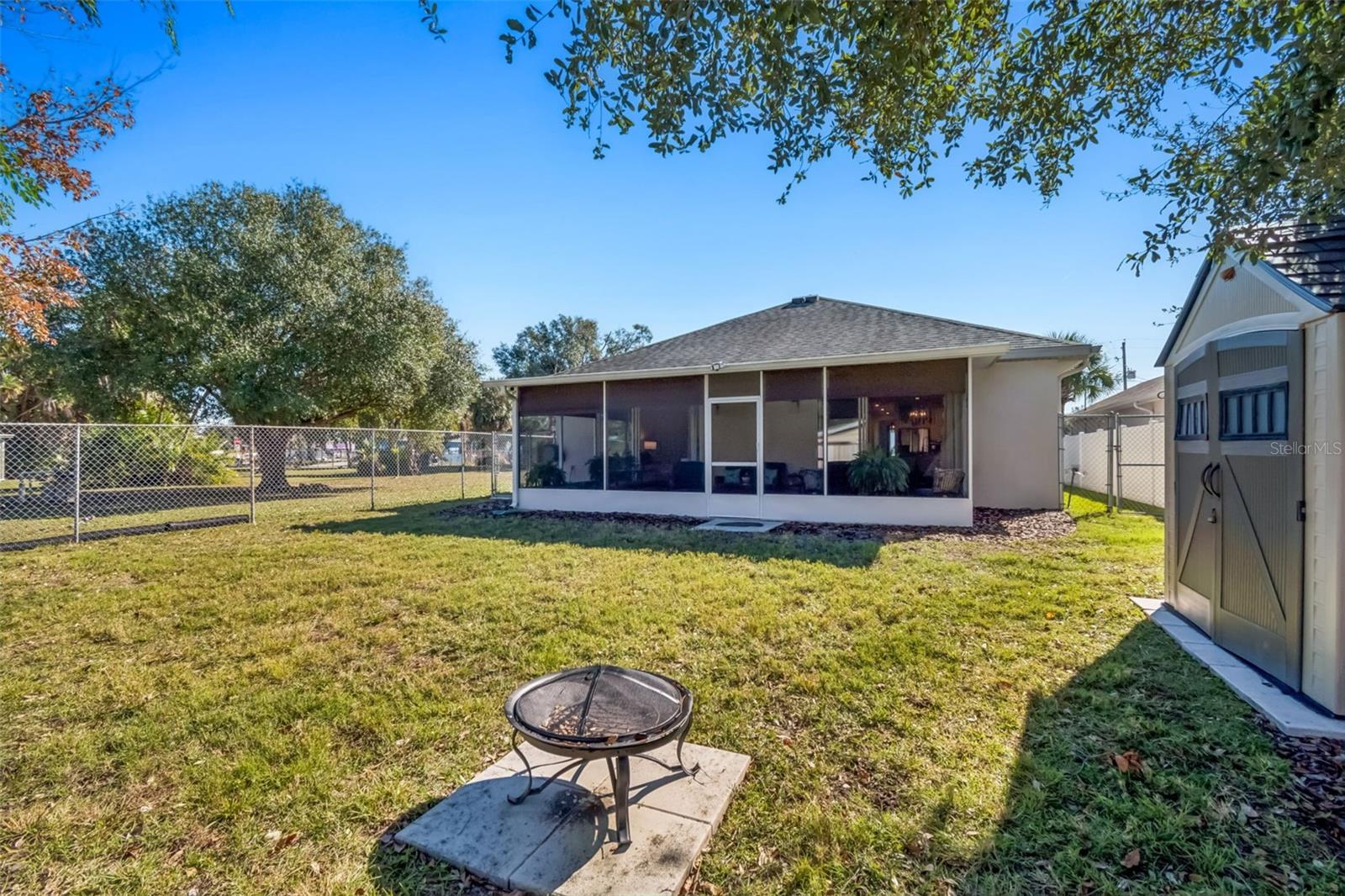 INTERBAY - Residential