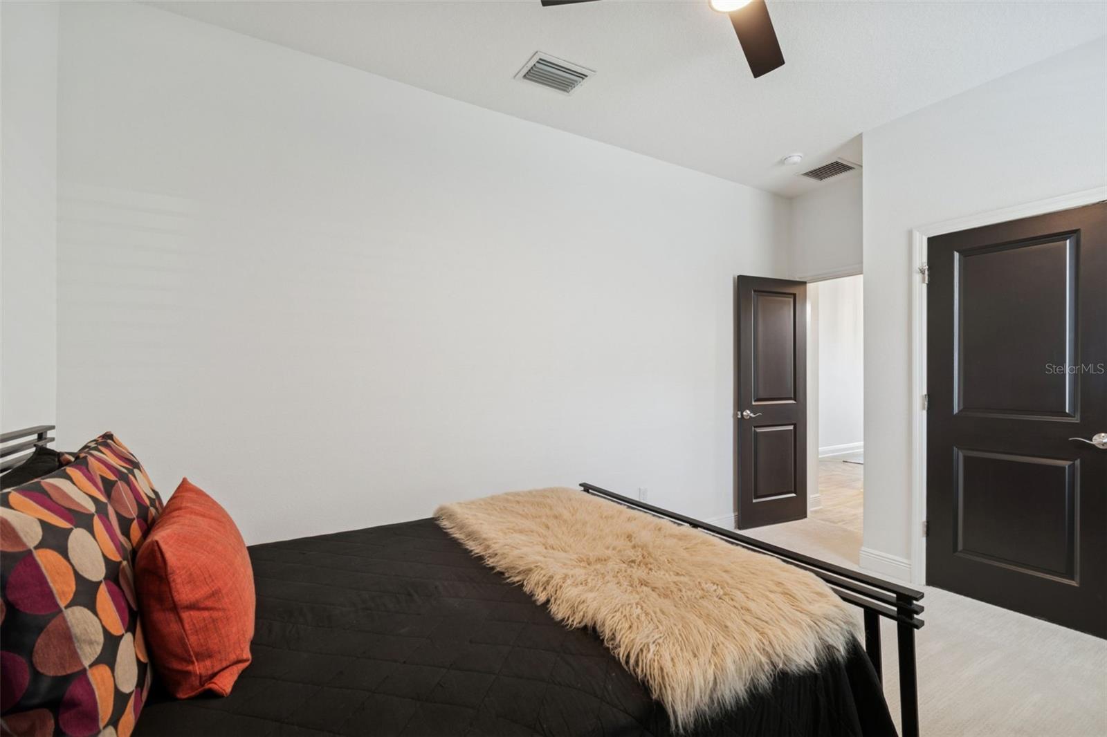 INTERBAY - Residential