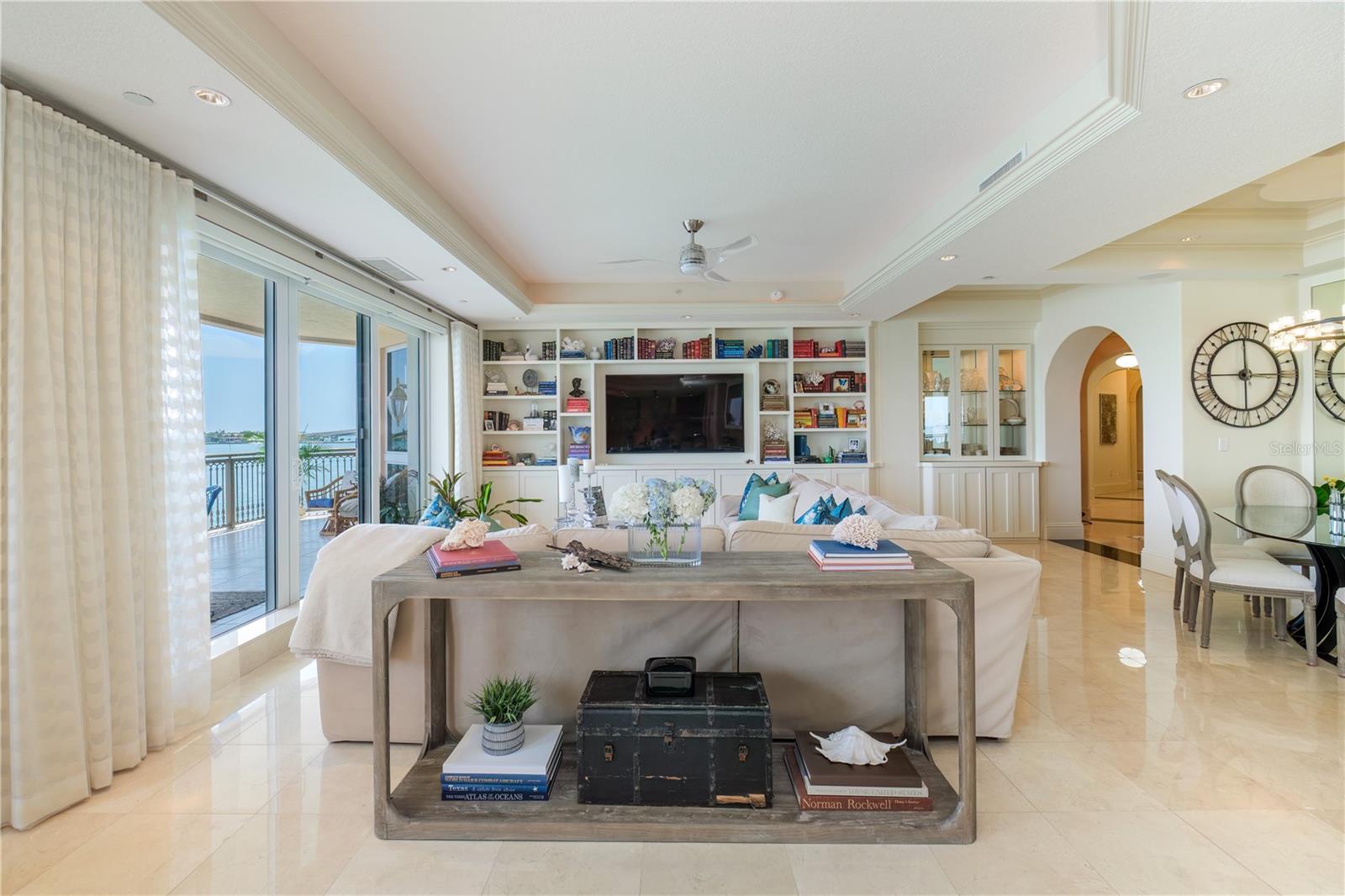 THE GRANDE RIVIERA - Residential