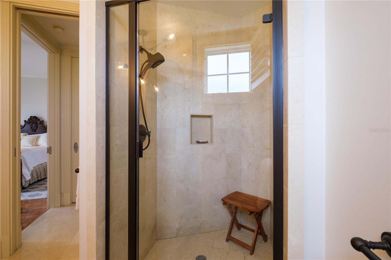 THE GRANDE RIVIERA - Residential