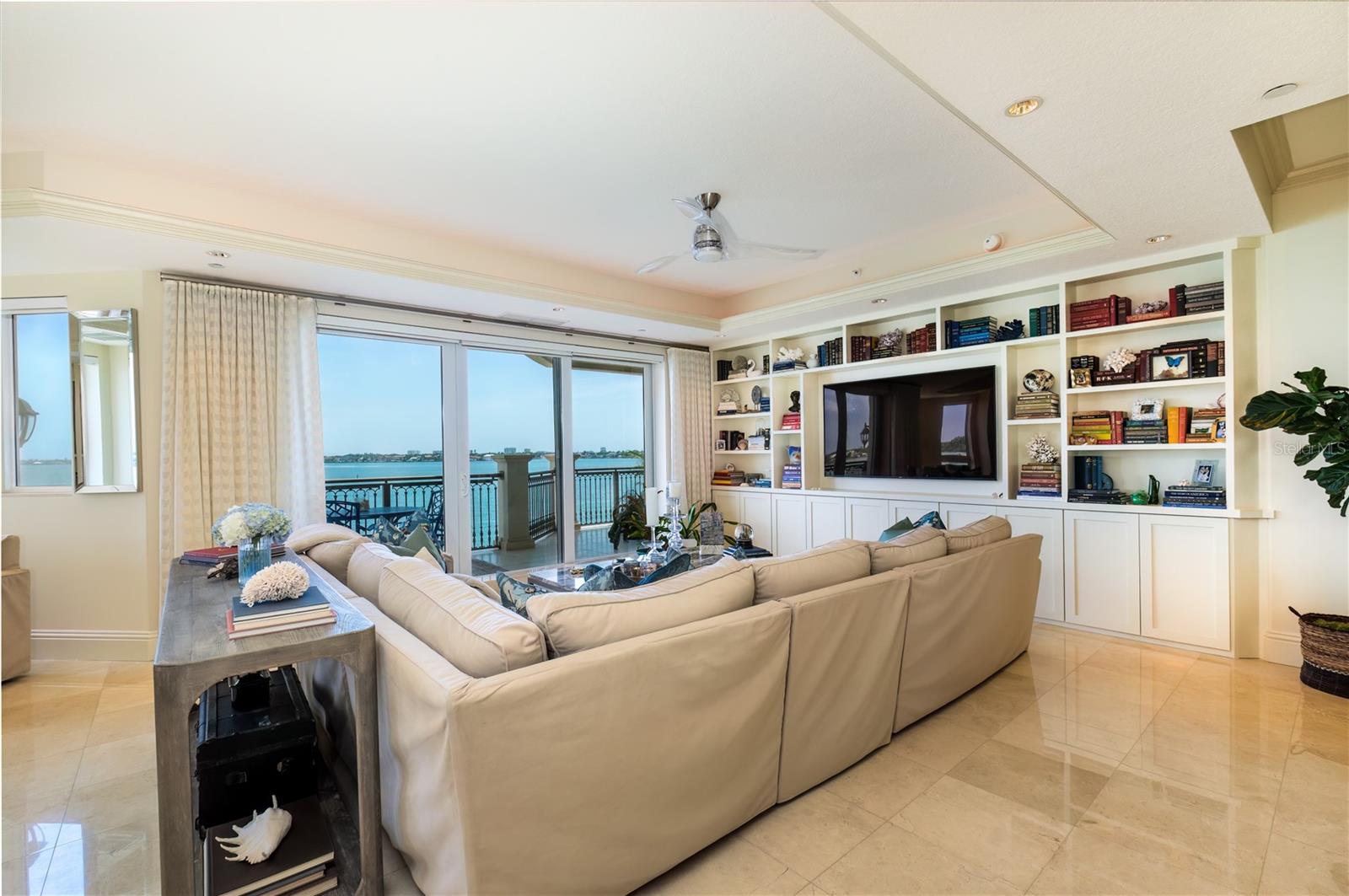 THE GRANDE RIVIERA - Residential