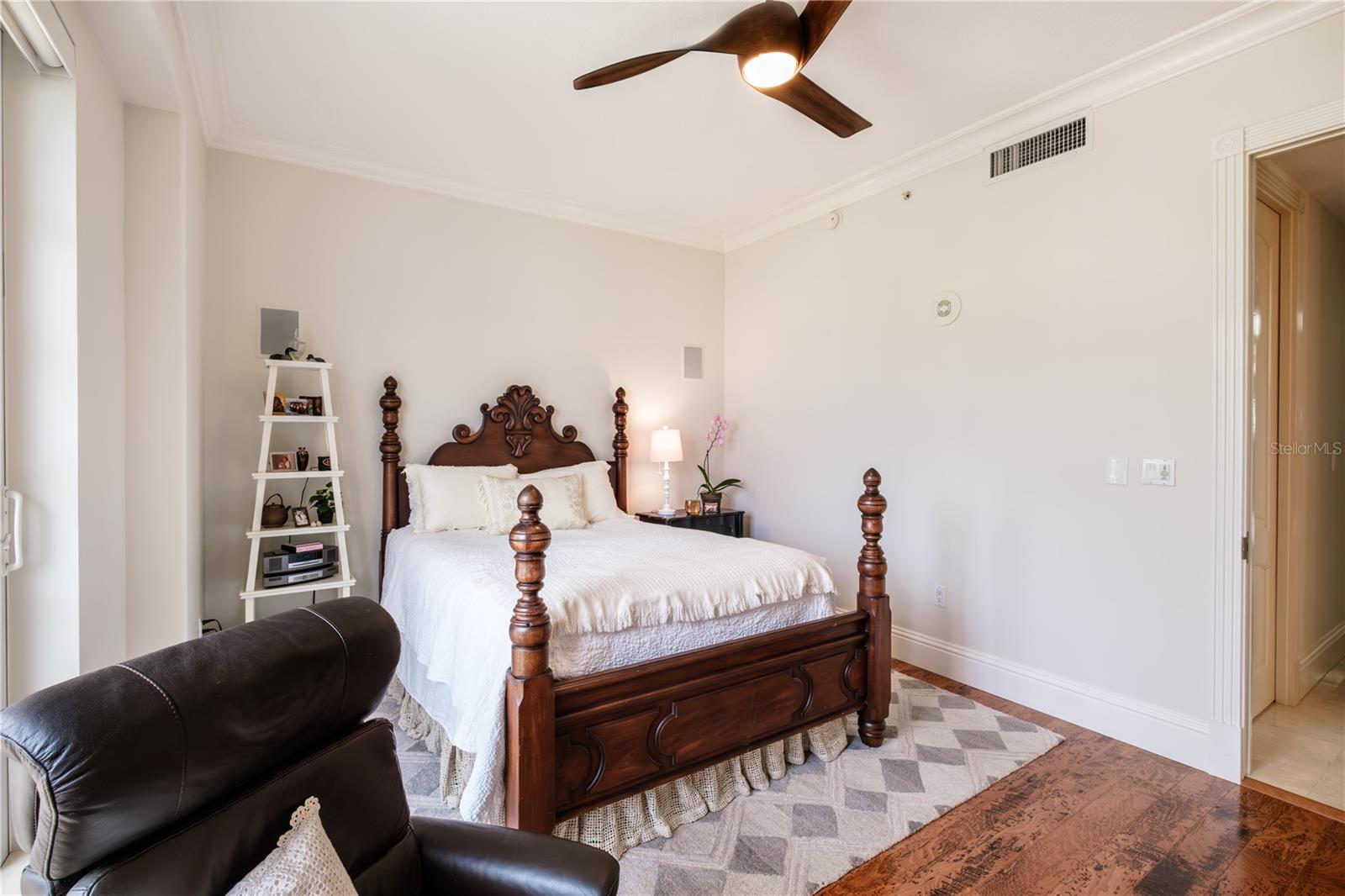 THE GRANDE RIVIERA - Residential