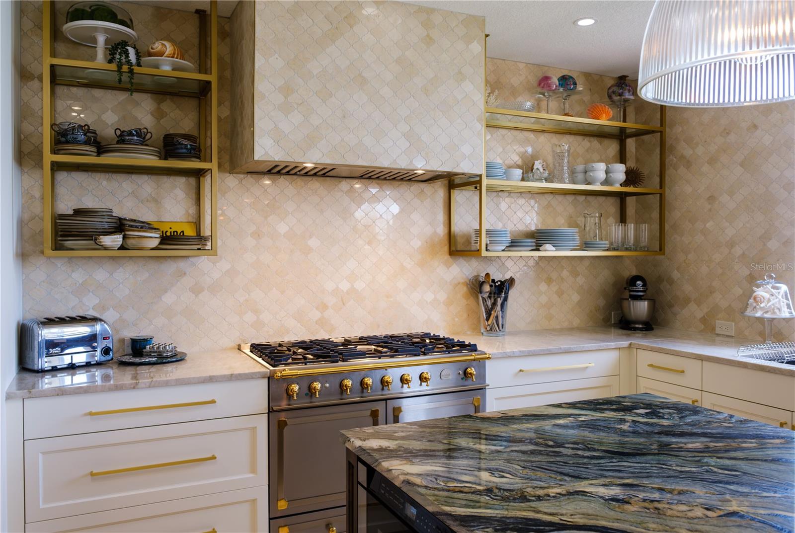 THE GRANDE RIVIERA - Residential