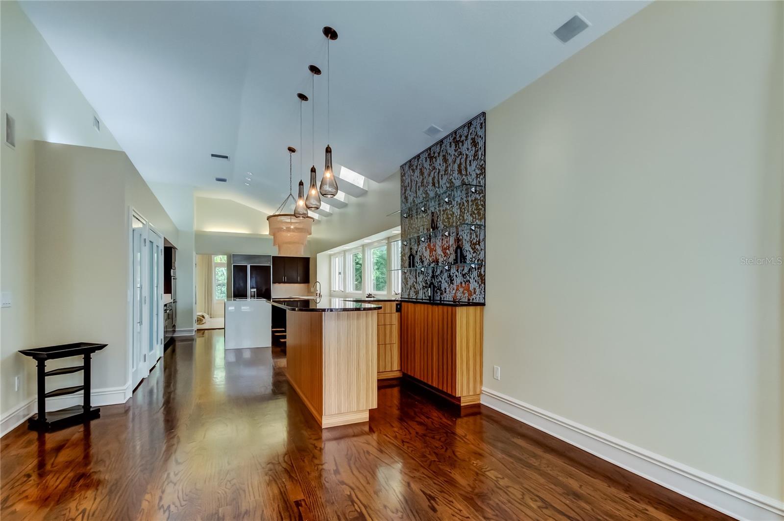 ISLAND HOMES - Residential Lease