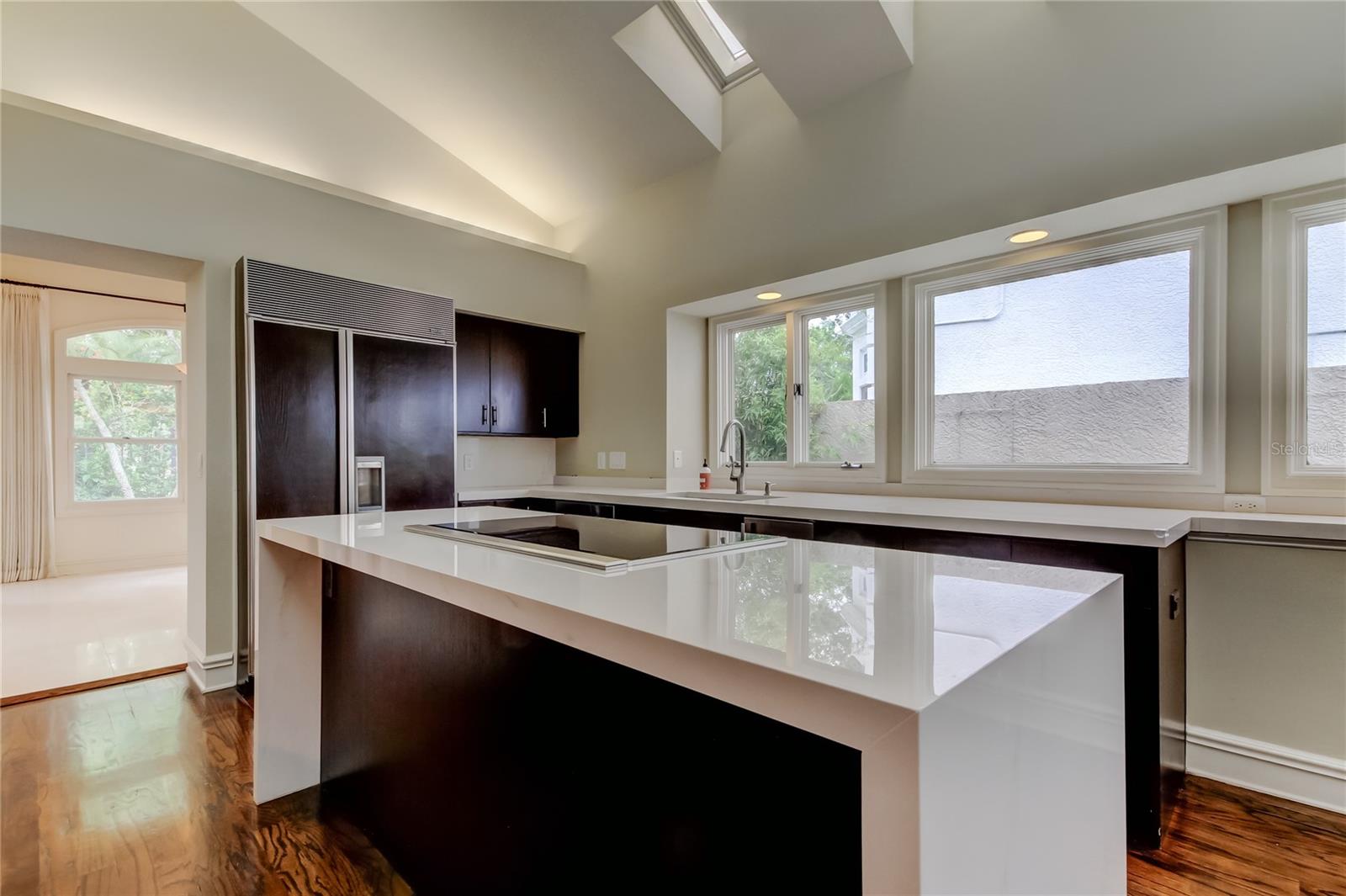 ISLAND HOMES - Residential Lease