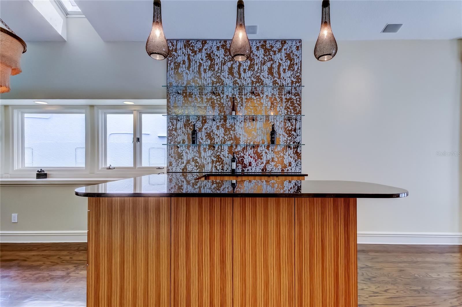 ISLAND HOMES - Residential Lease