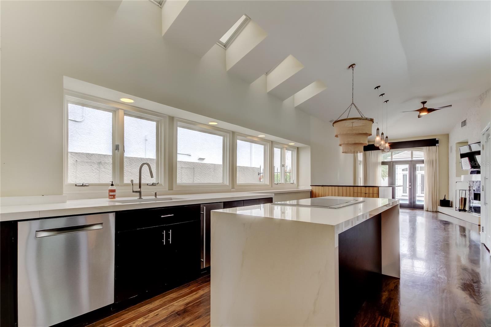 ISLAND HOMES - Residential Lease