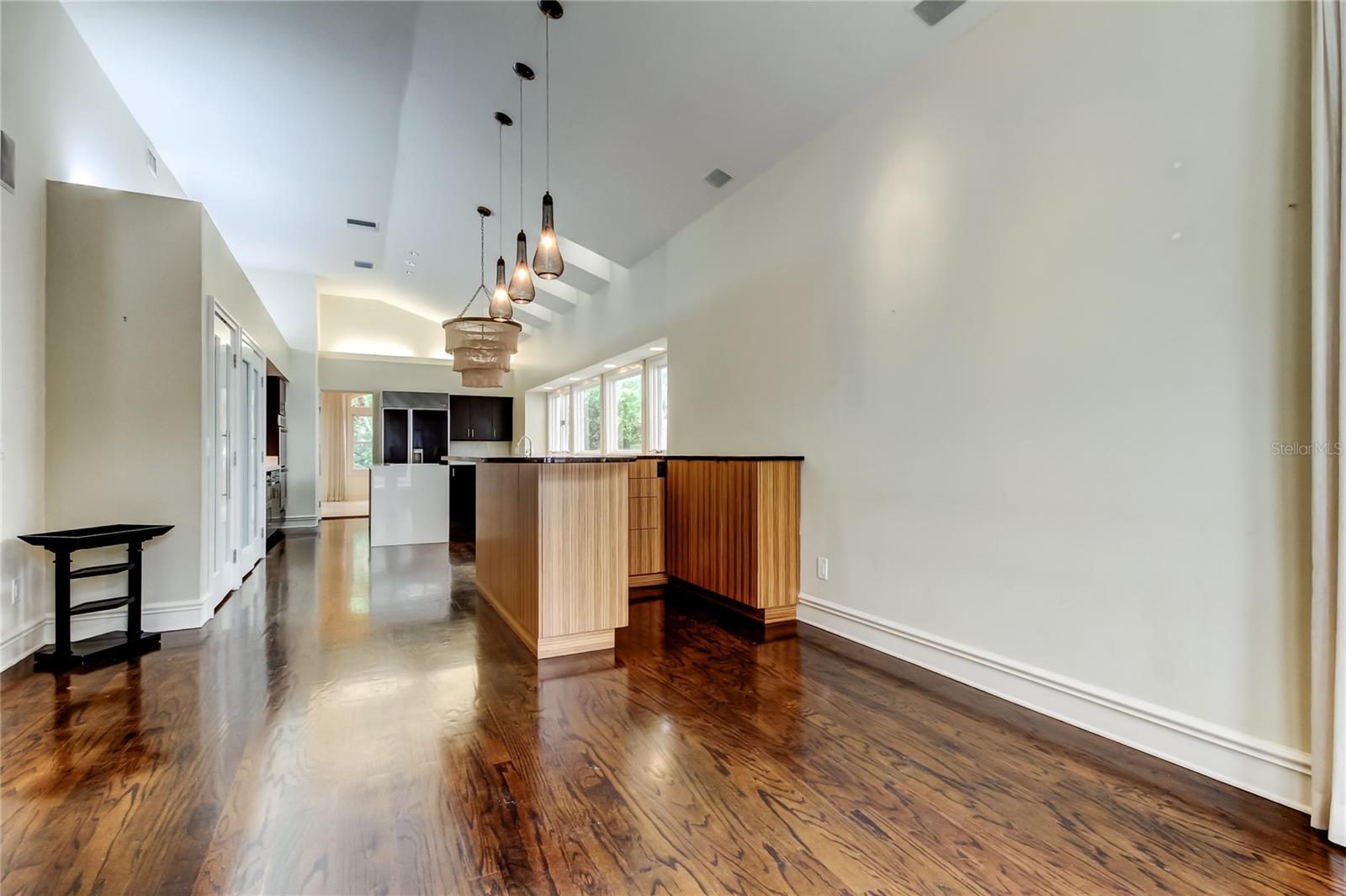 ISLAND HOMES - Residential Lease