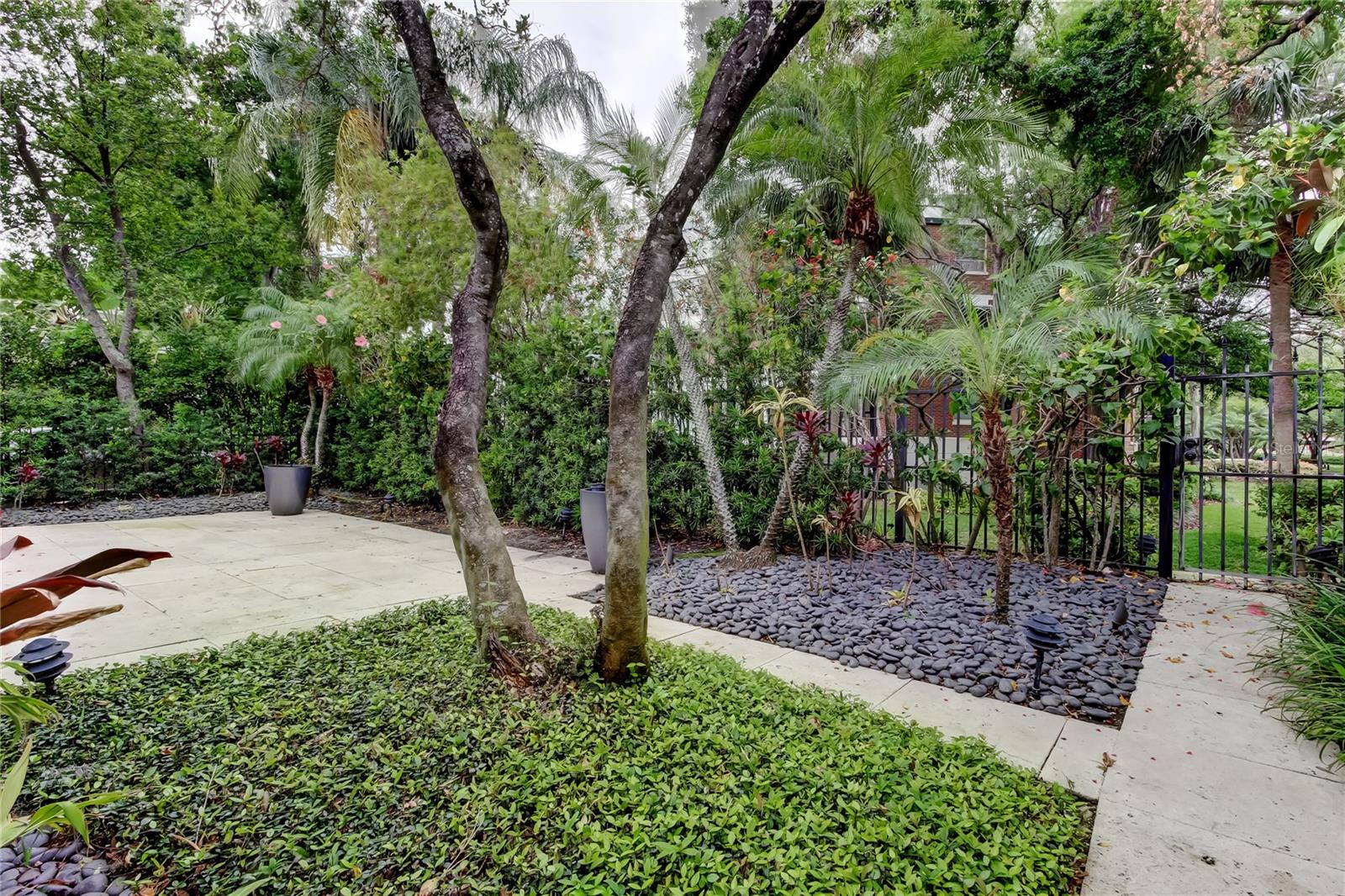 ISLAND HOMES - Residential Lease