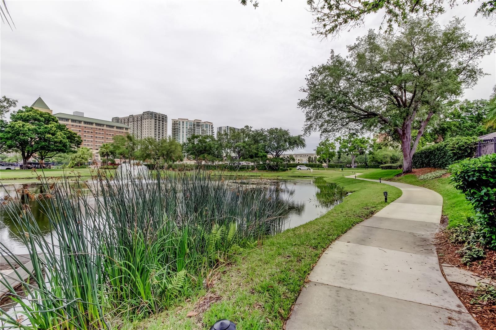 ISLAND HOMES - Residential Lease