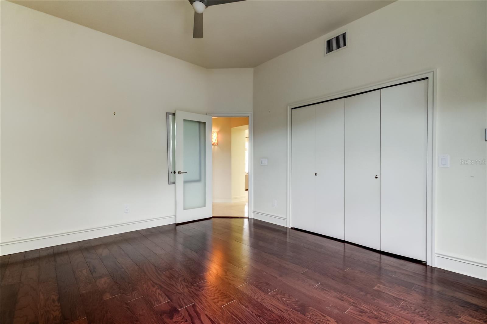 ISLAND HOMES - Residential Lease