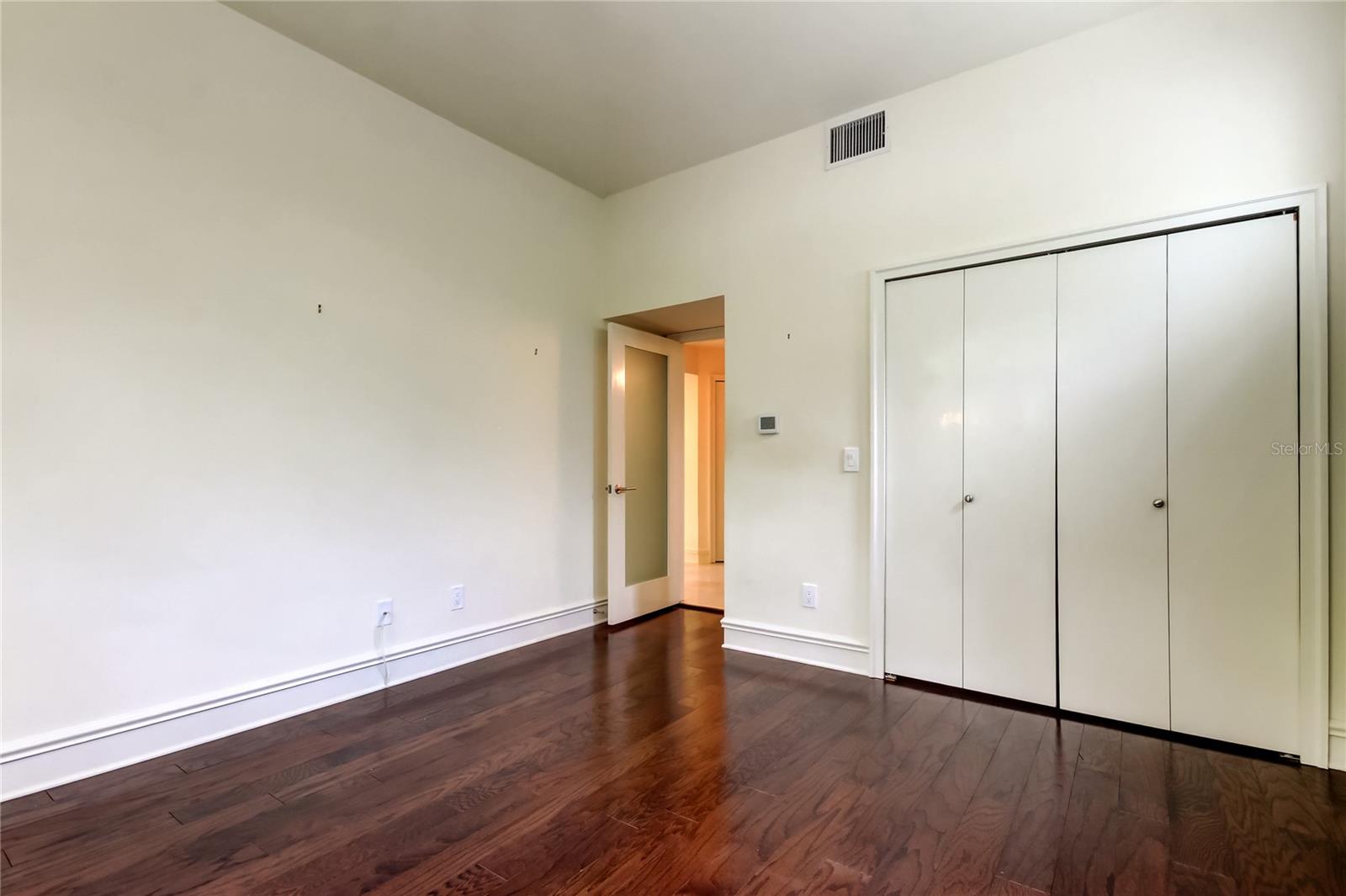 ISLAND HOMES - Residential Lease