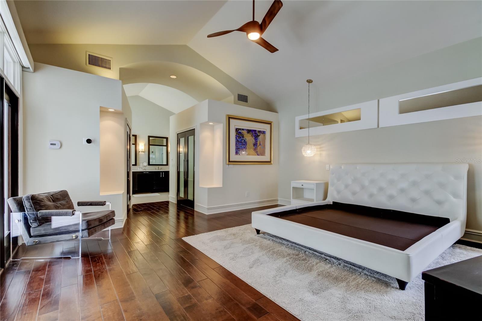 ISLAND HOMES - Residential Lease