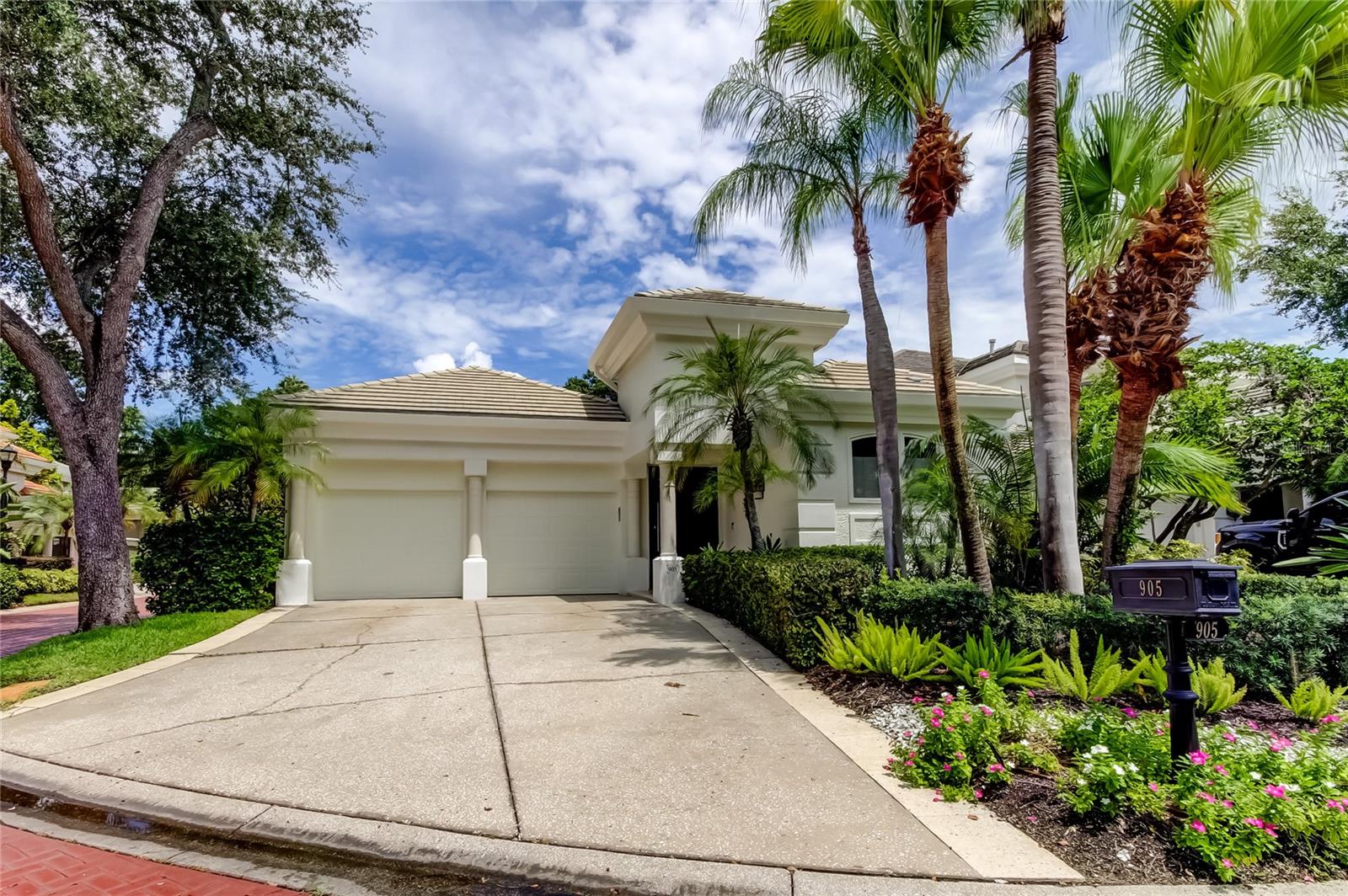 ISLAND HOMES - Residential Lease