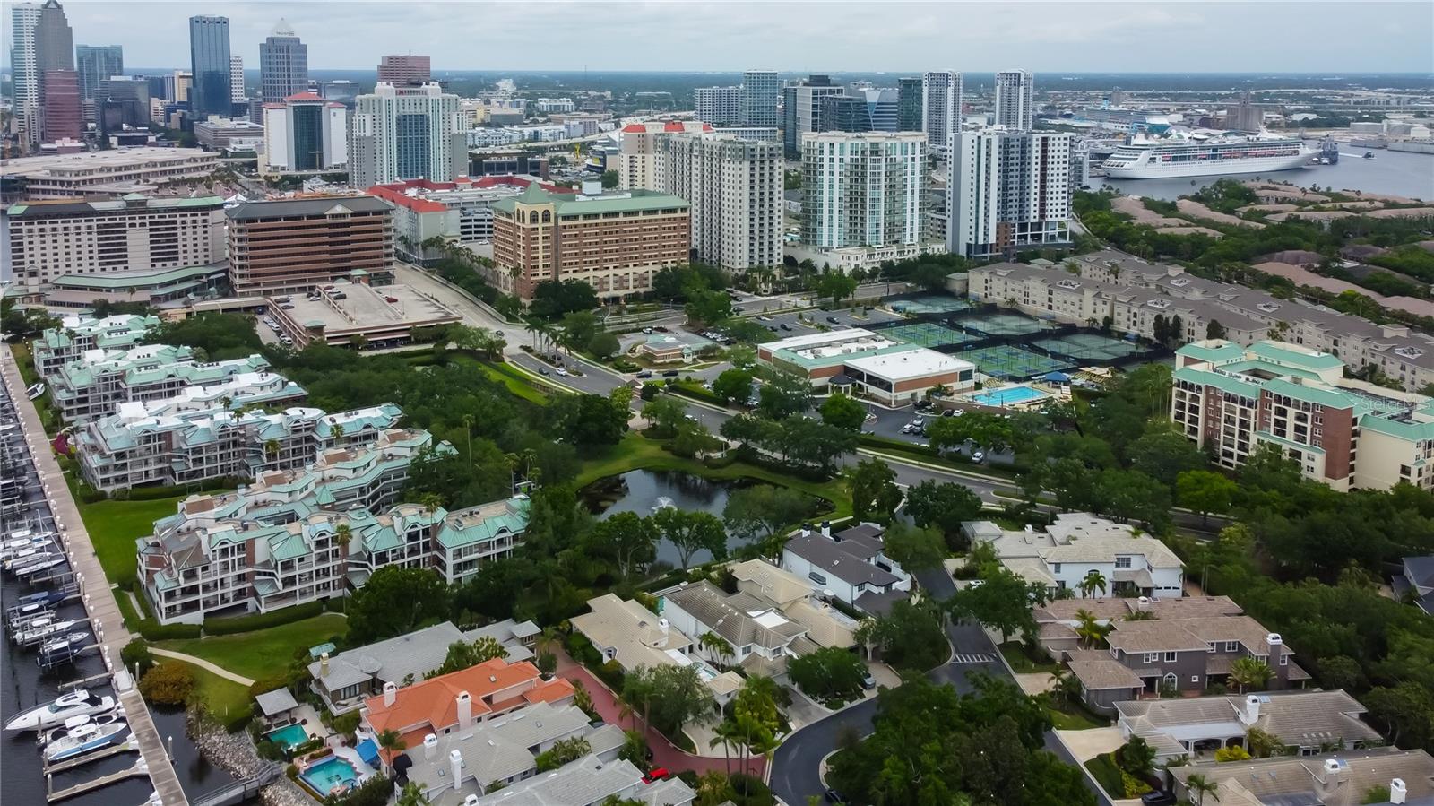 ISLAND HOMES - Residential Lease