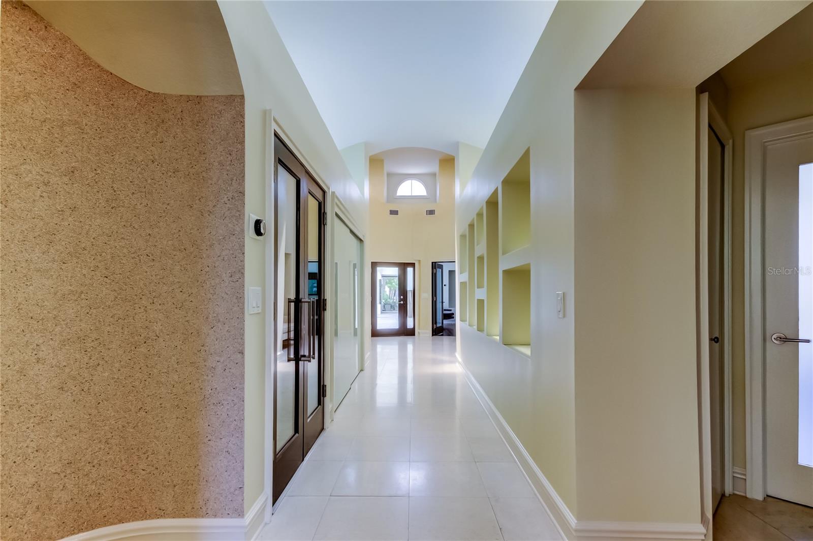 ISLAND HOMES - Residential Lease