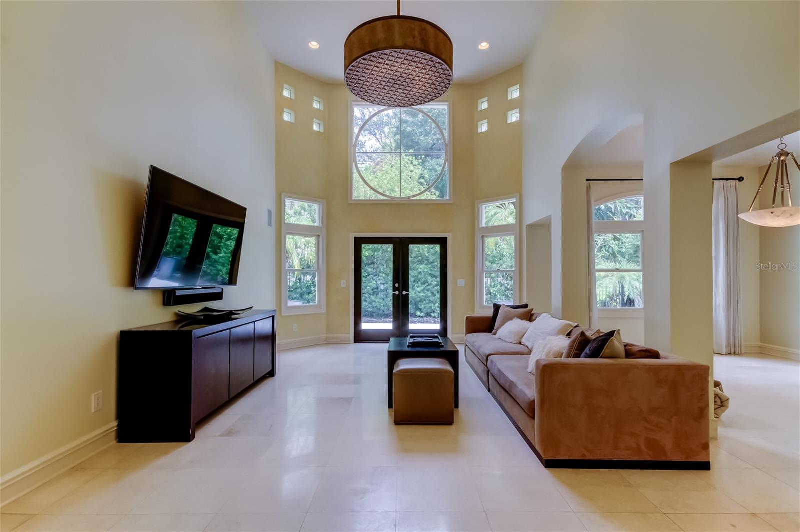 ISLAND HOMES - Residential Lease