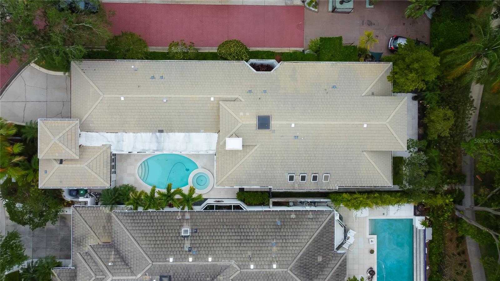 ISLAND HOMES - Residential Lease