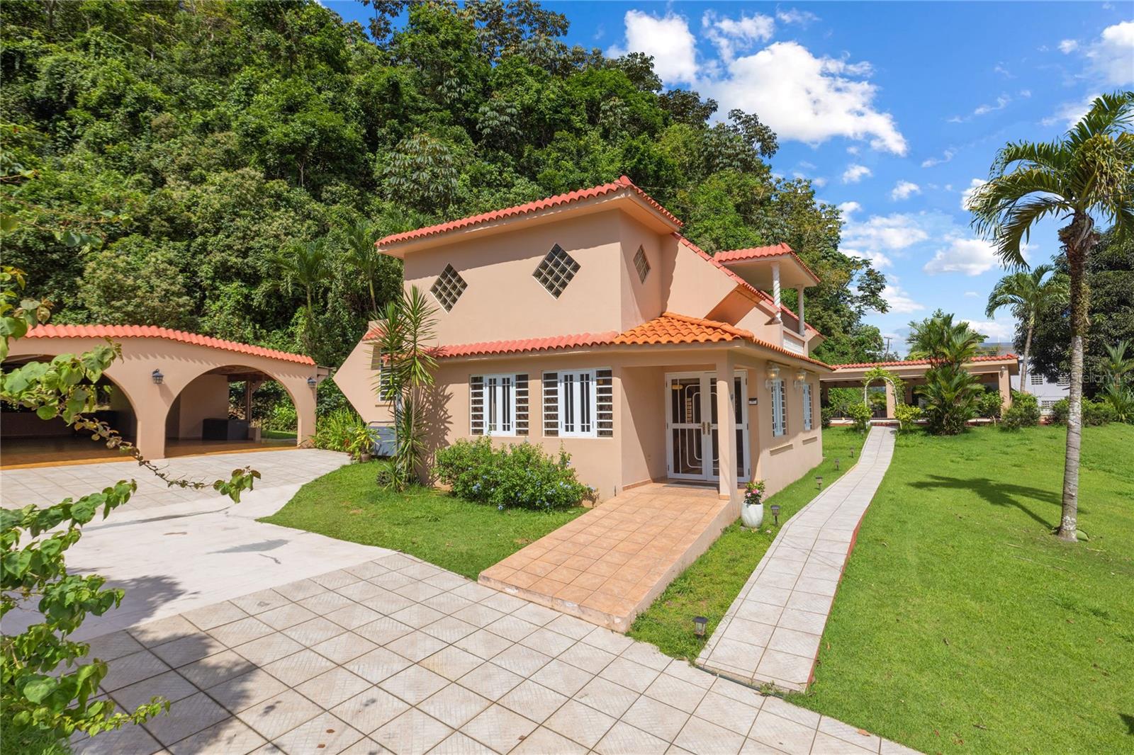 LOMAS DEL SOL - Residential