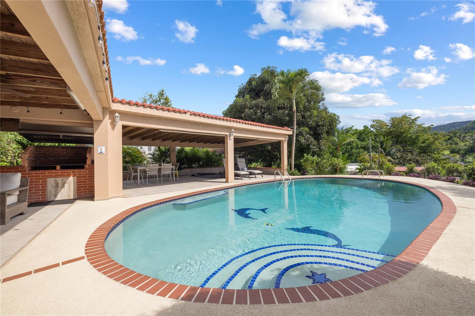 LOMAS DEL SOL - Residential