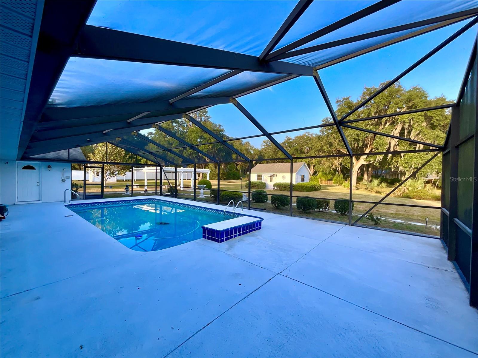 SILVER MDWS NORTH - Residential