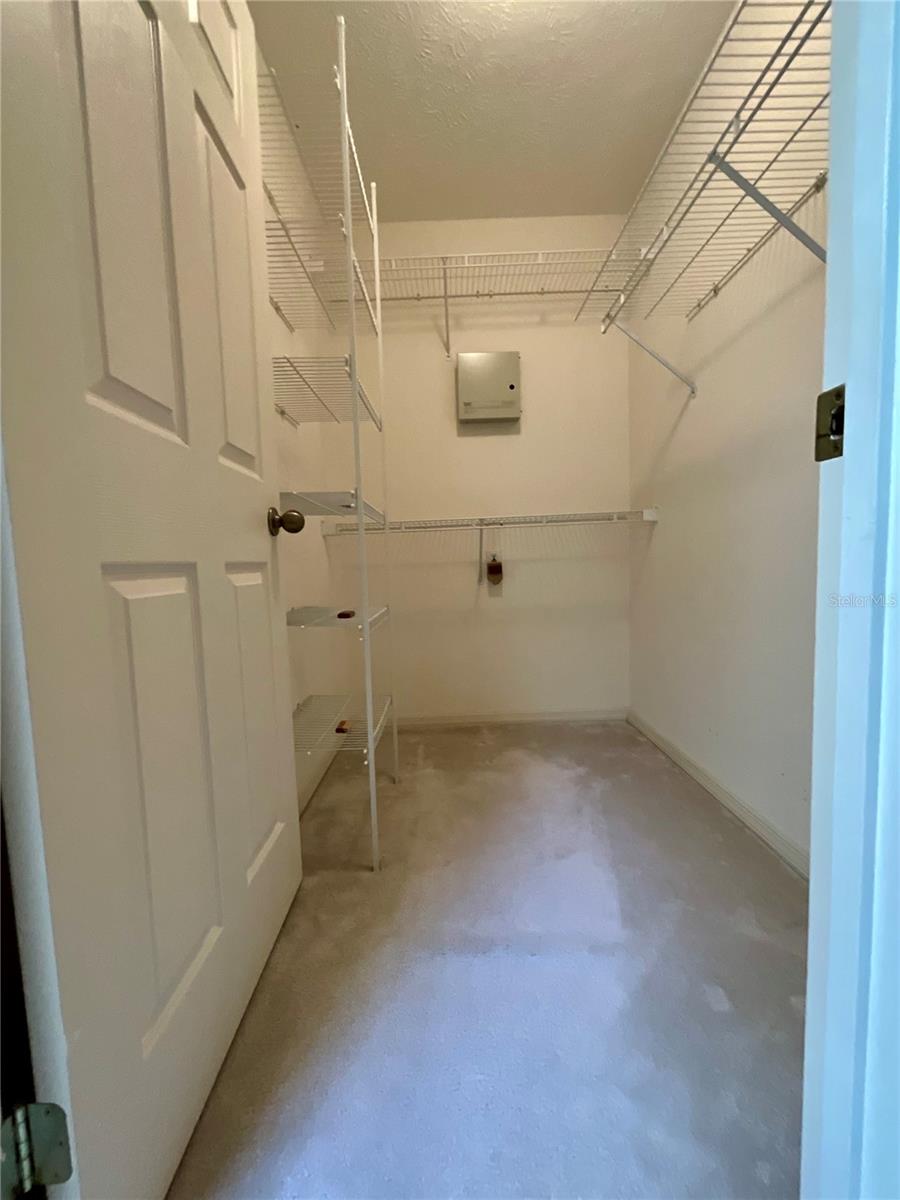 SILVER MDWS NORTH - Residential