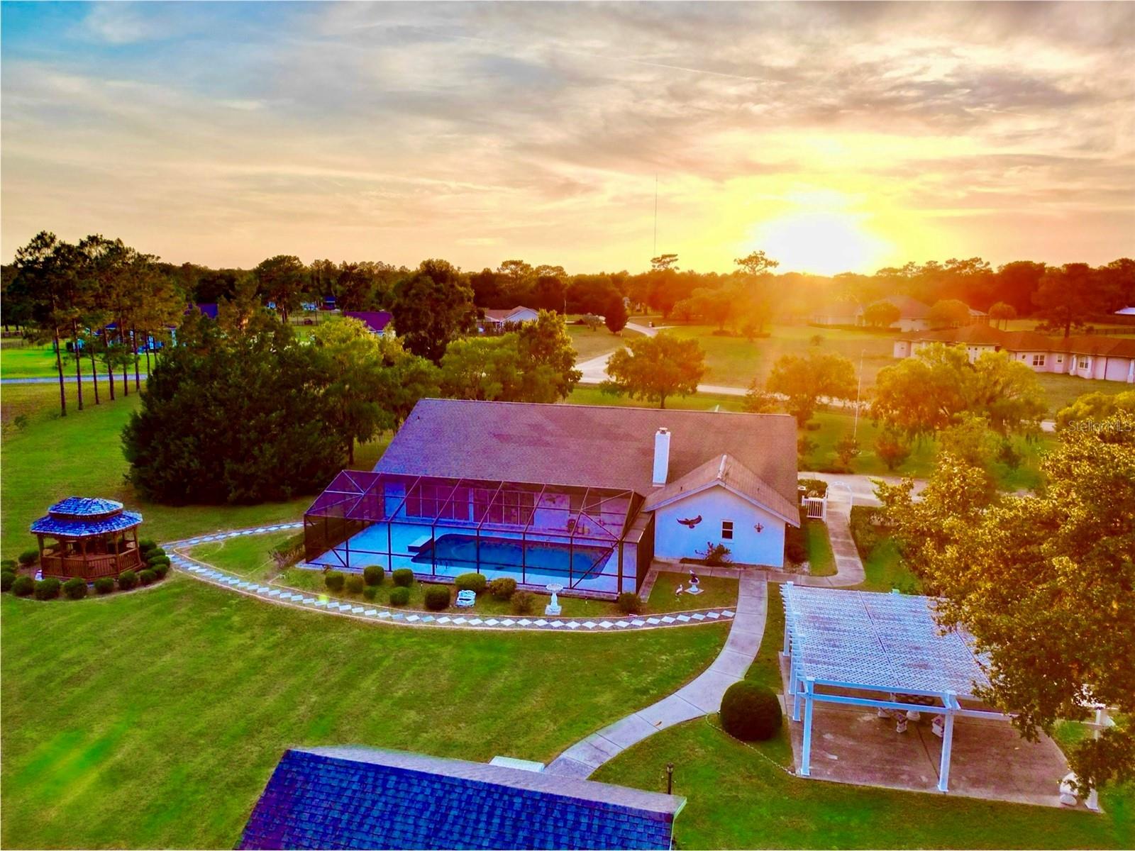 SILVER MDWS NORTH - Residential