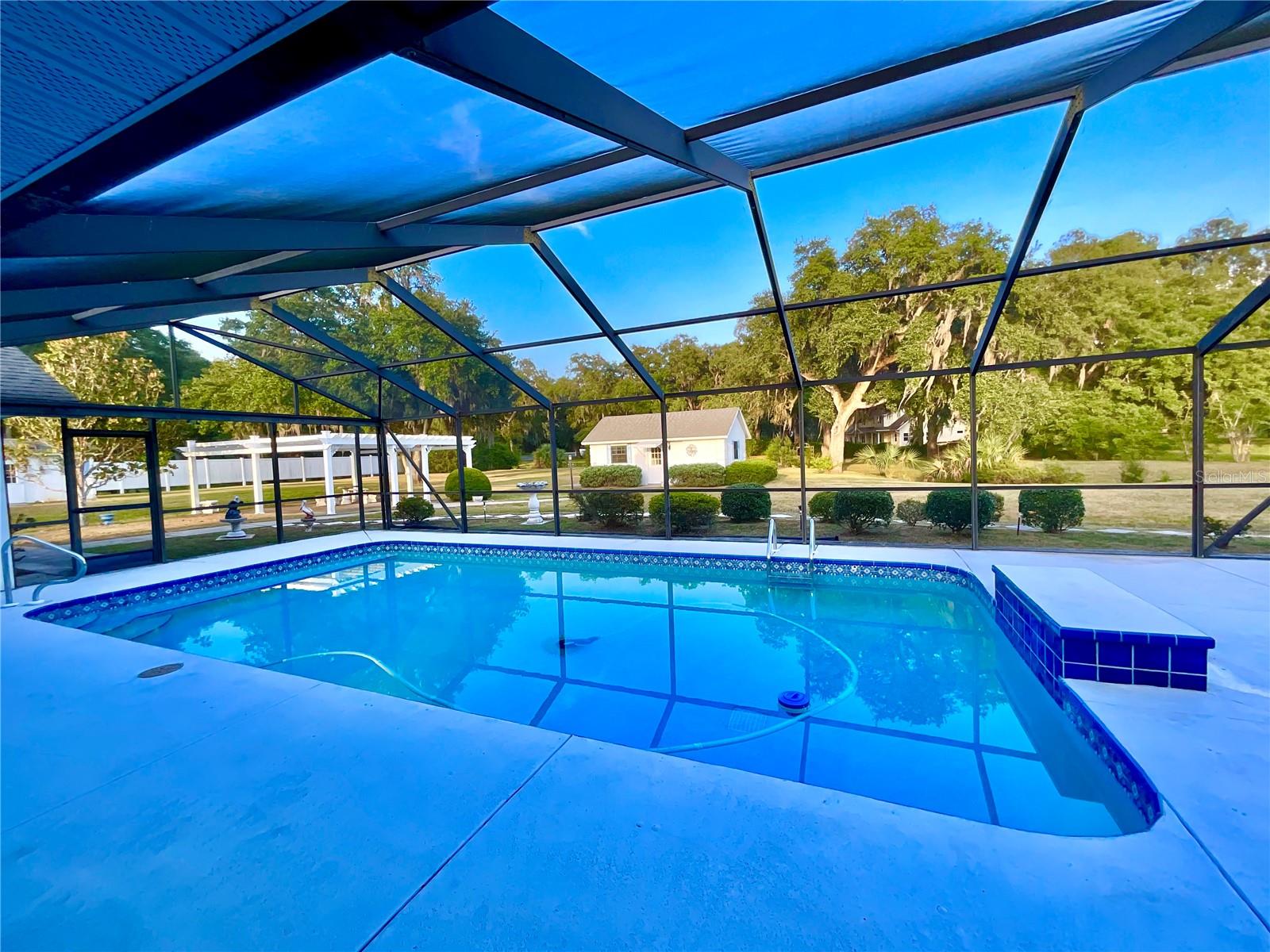 SILVER MDWS NORTH - Residential