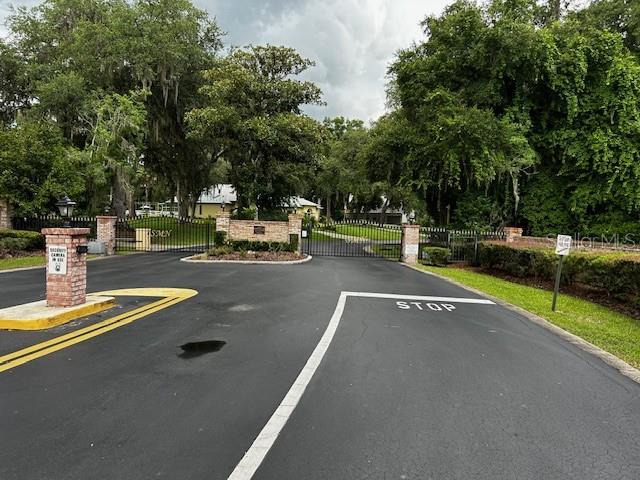 SILVER MDWS NORTH - Residential