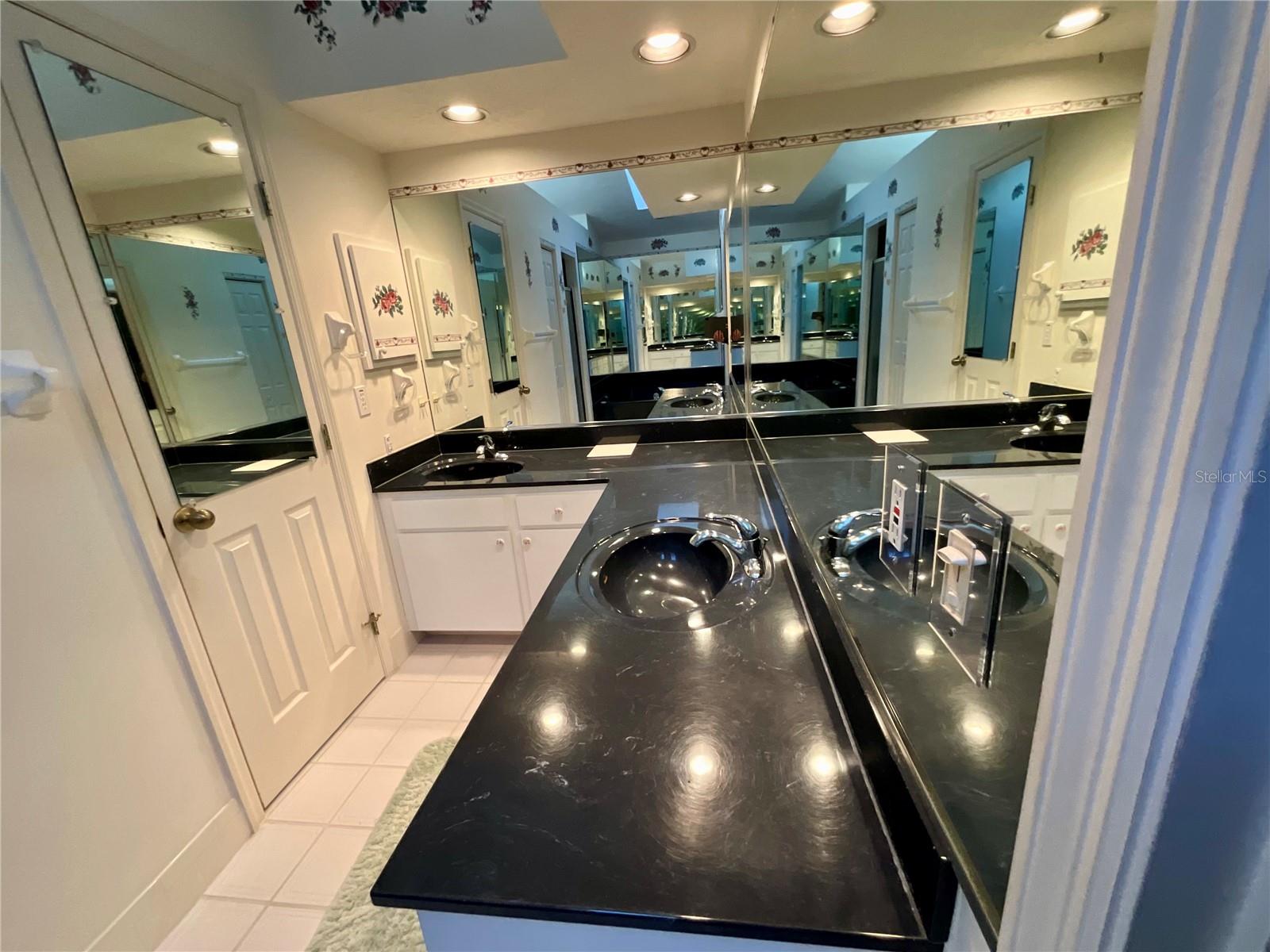 SILVER MDWS NORTH - Residential