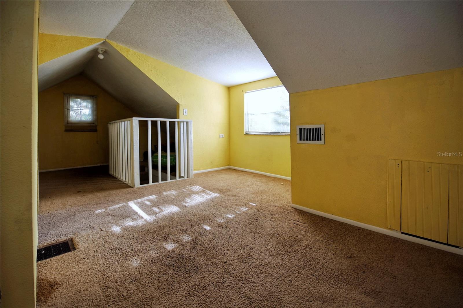 FORSTER RESUB IN HAWKS PARK - Residential