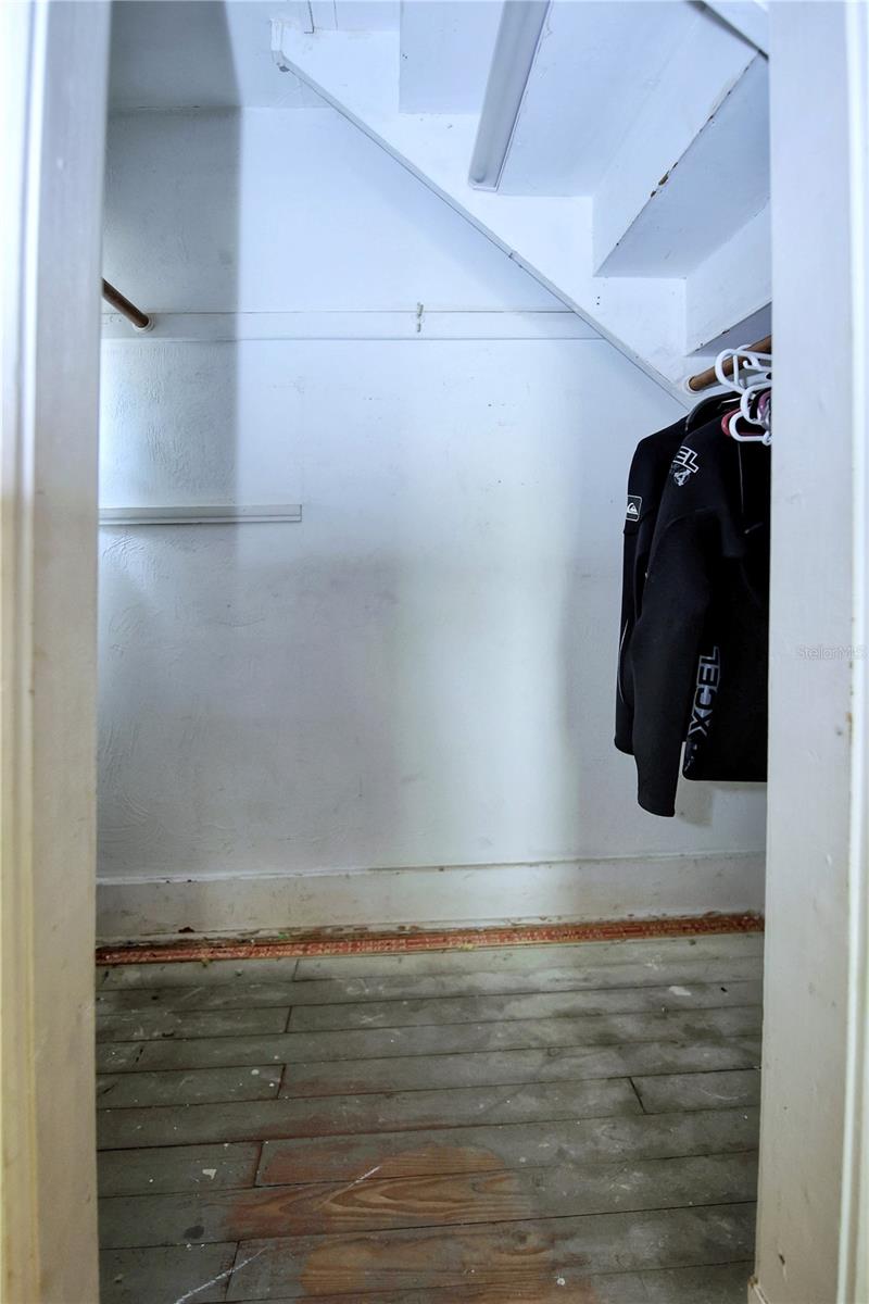 FORSTER RESUB IN HAWKS PARK - Residential