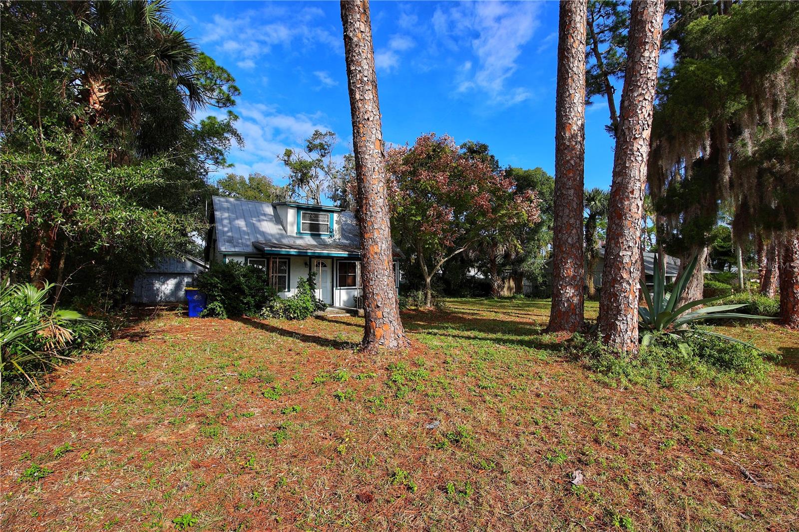 FORSTER RESUB IN HAWKS PARK - Residential