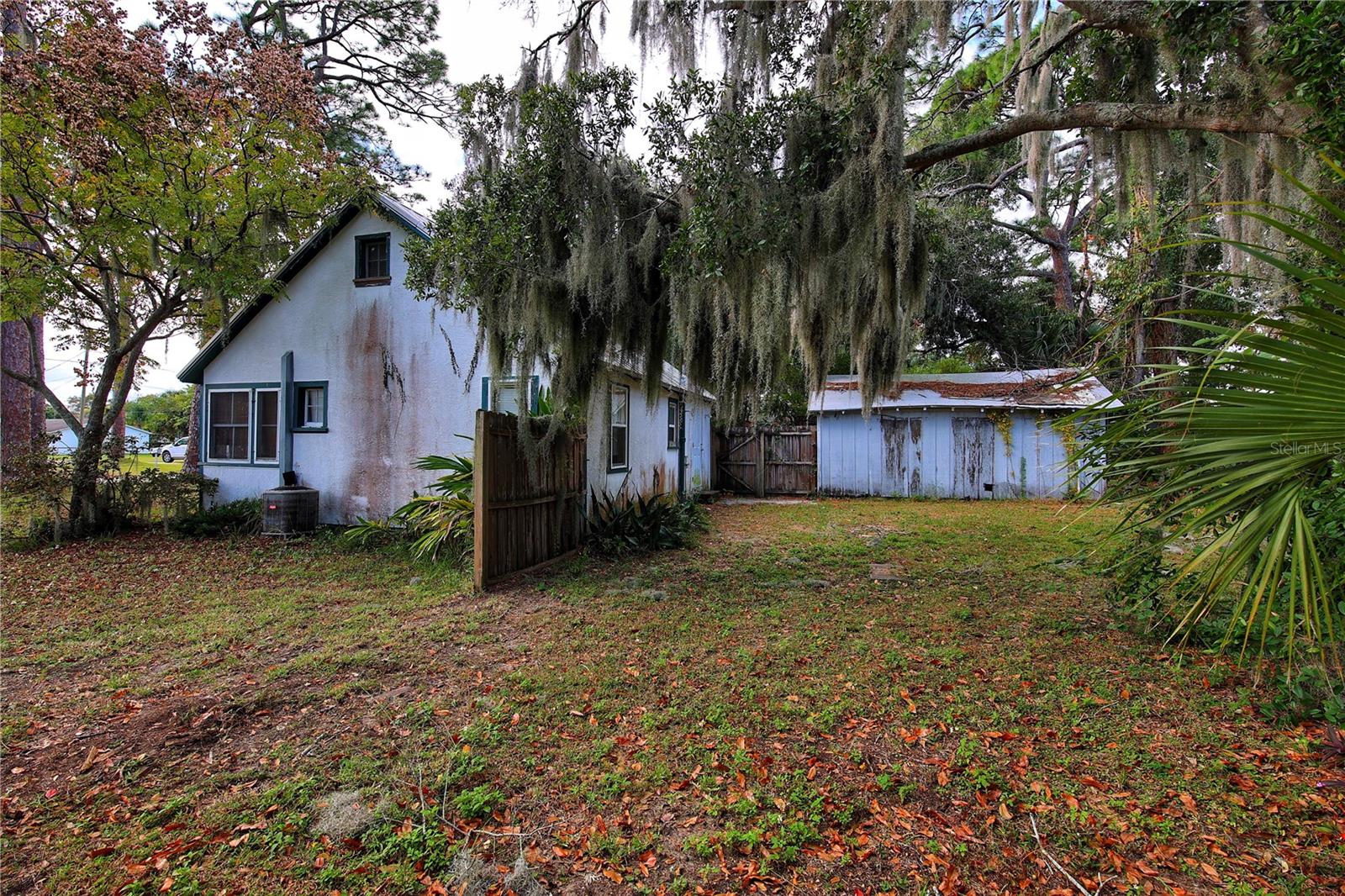 FORSTER RESUB IN HAWKS PARK - Residential