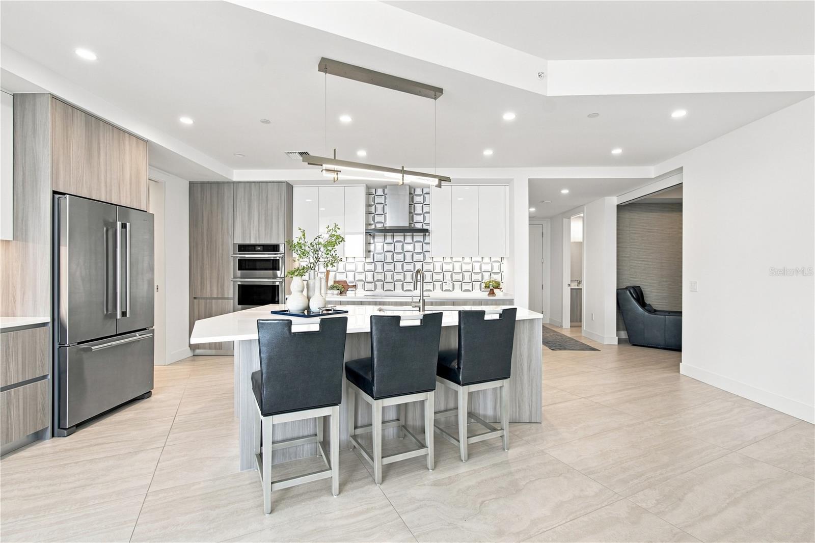 301 QUAY COMMONS 1410