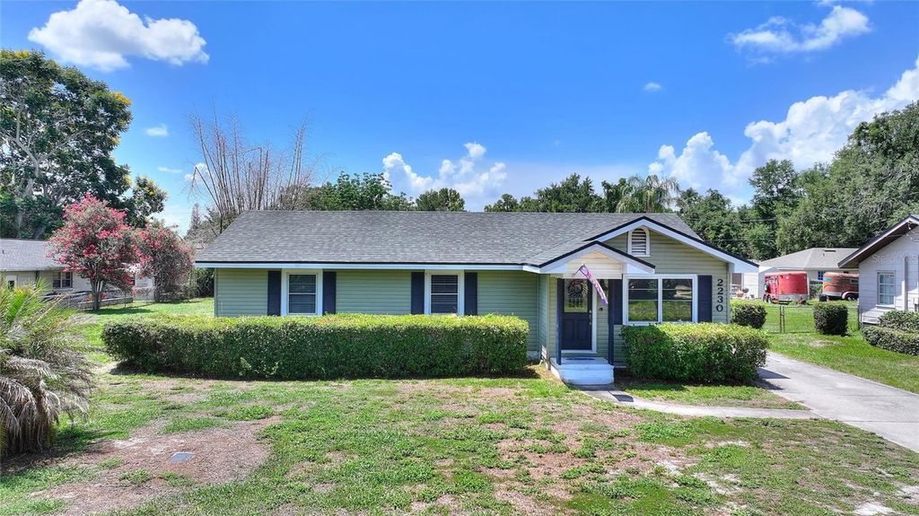 Photo of 2230 W Central Avenue, Winter Haven, FL 33880 (MLS # S5152674)
