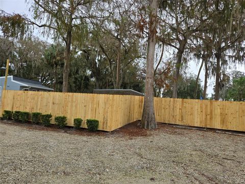 A home in DELAND