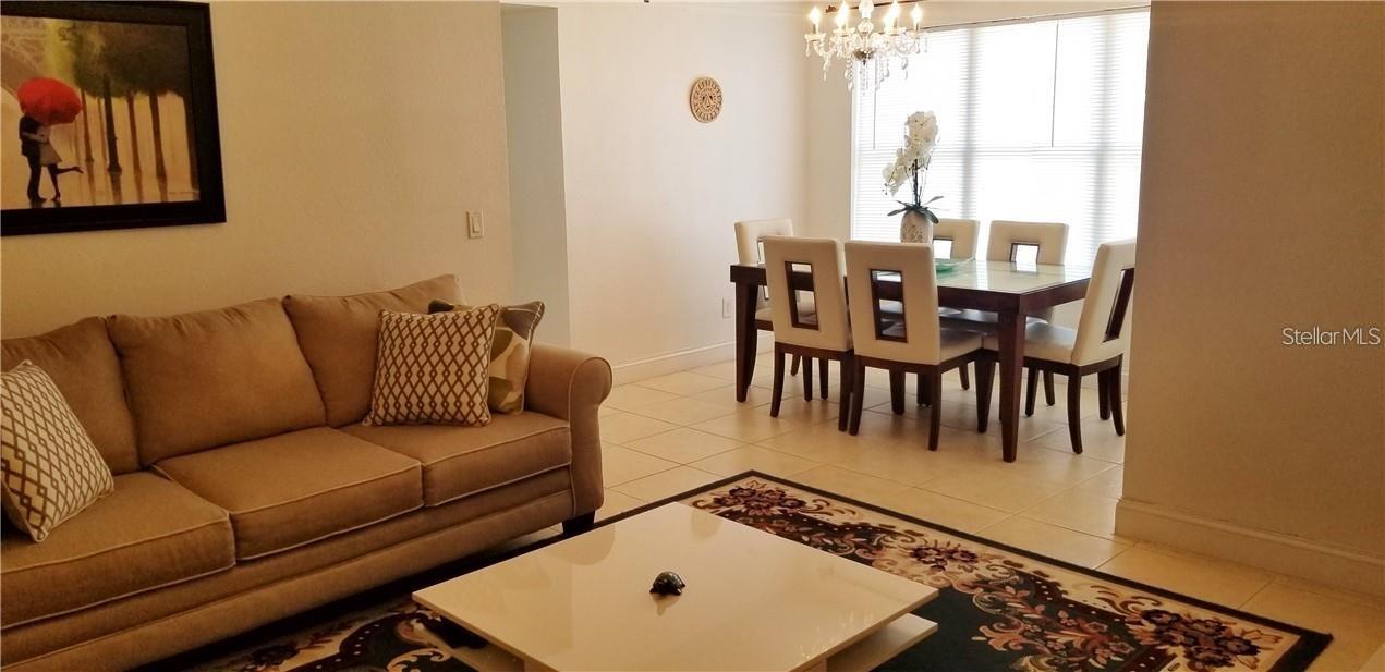 VENETIAN PLACE - Residential