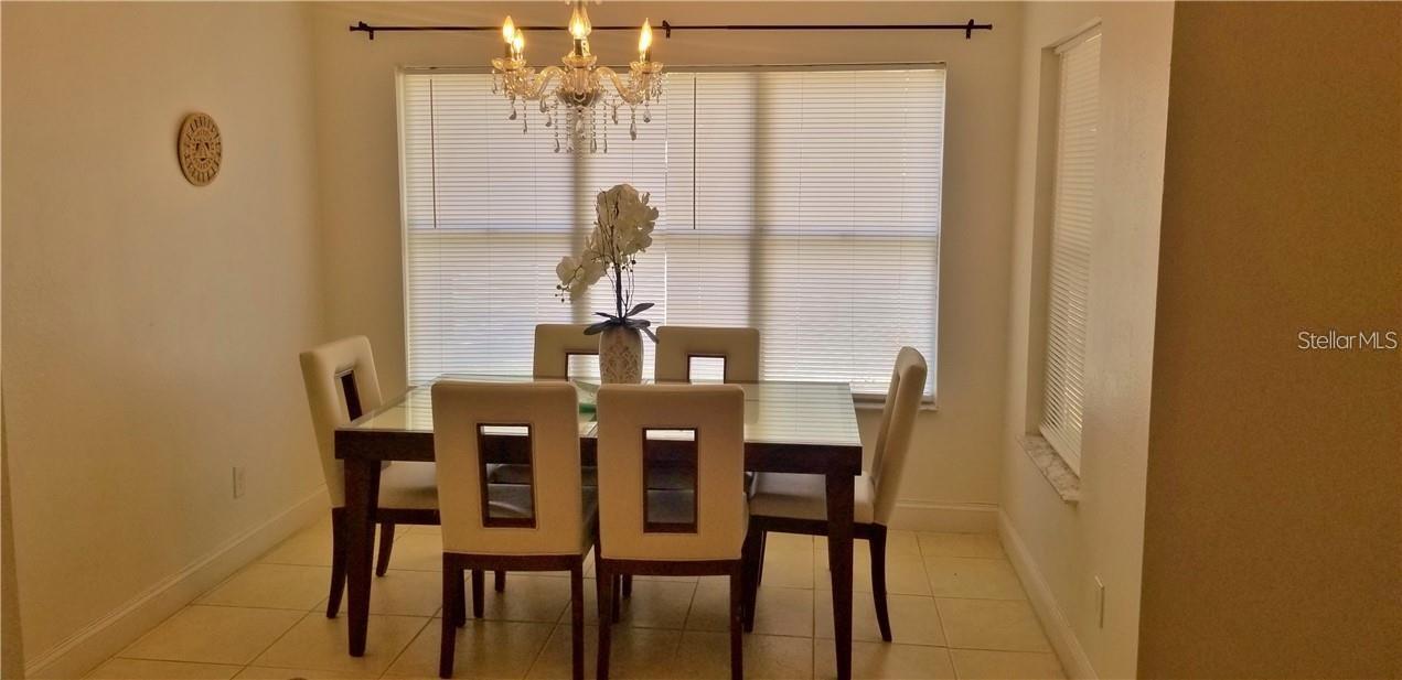 VENETIAN PLACE - Residential