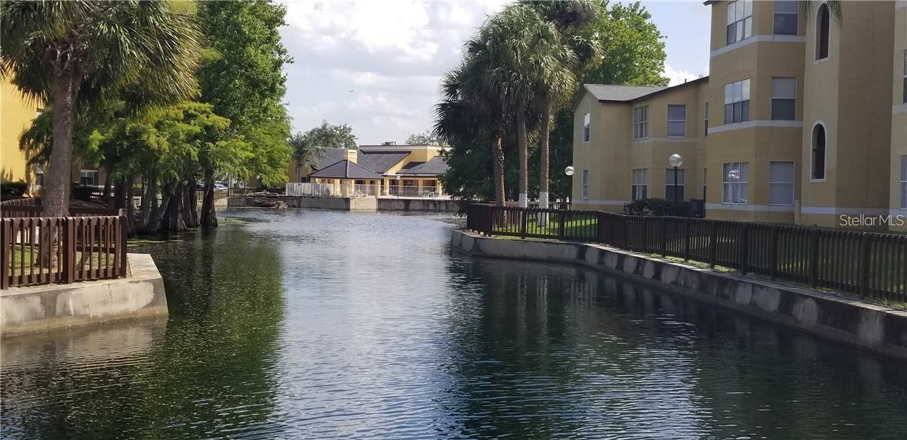 VENETIAN PLACE - Residential